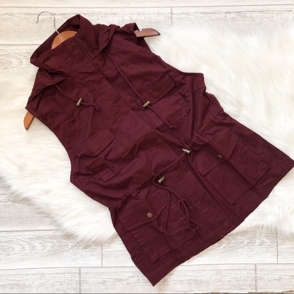 Jackets & Blazers - ❗️LAST❗️Burgundy Utility Vest with Hood
